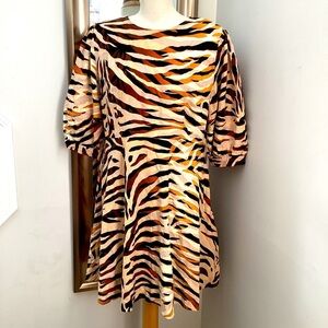 XL Who What Wear tiger striped linen dress.